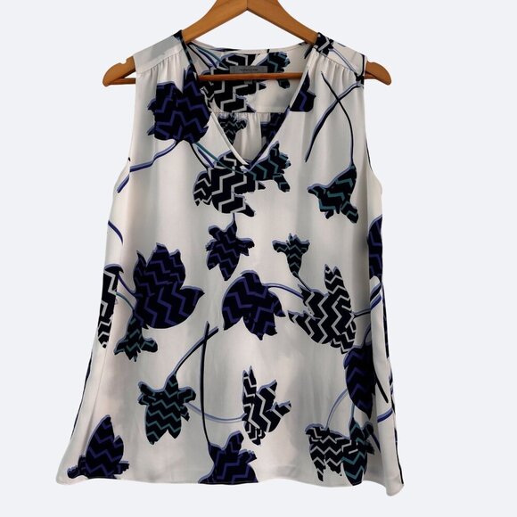 Classiques Entier Silk Top Size M Sleeveless V Neck White Blue Coastal - Picture 1 of 7